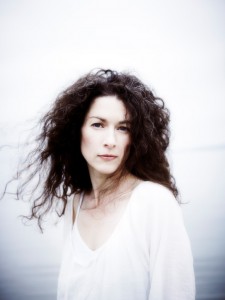 Renee Robitaille - Le Chant des Os - credit JF Berube